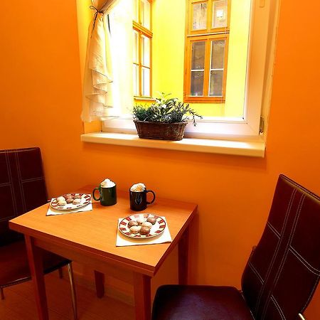 R7 Apartment Будапешт Номер фото